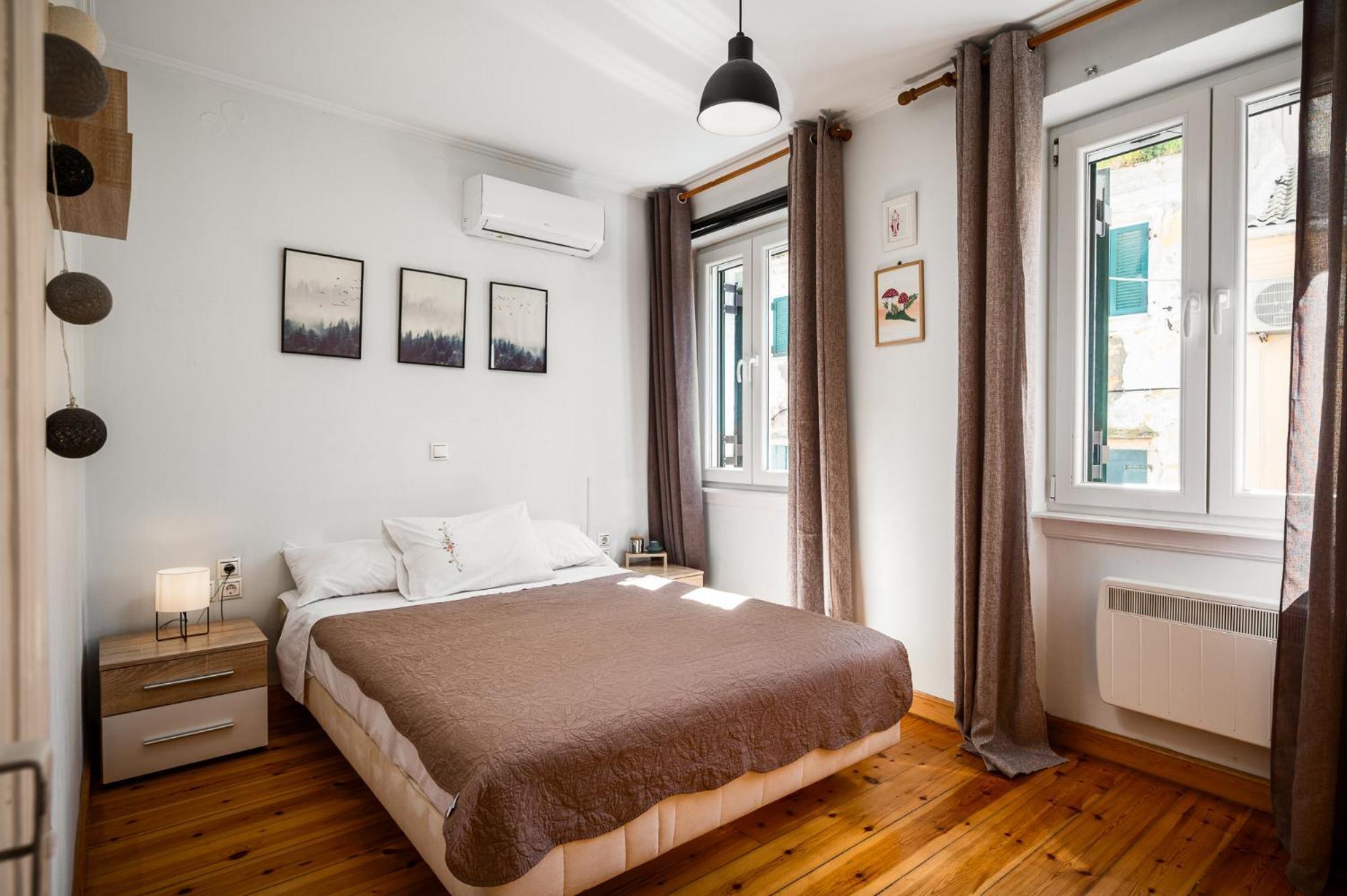 Laval Apartment Mantouki ภายนอก รูปภาพ