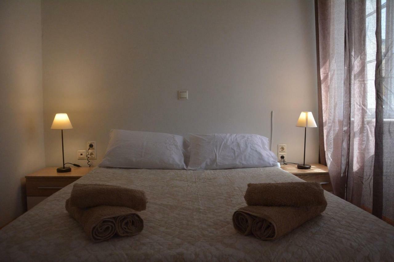 Laval Apartment Mantouki ภายนอก รูปภาพ